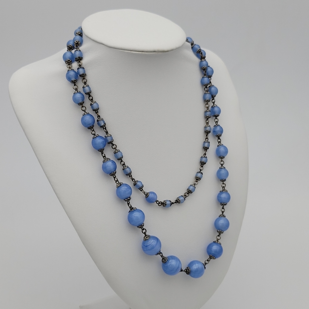 Vintage graduated blue faux pearl necklace